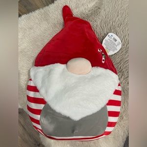 RED GNOME SQUISHMALLOW CHRISTMAS EDITION GIANNI NEW WITH TAGS